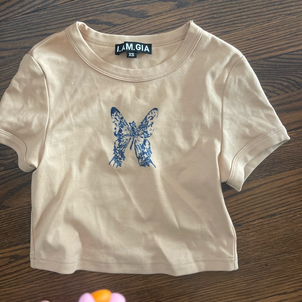 I am Gia t shirt new